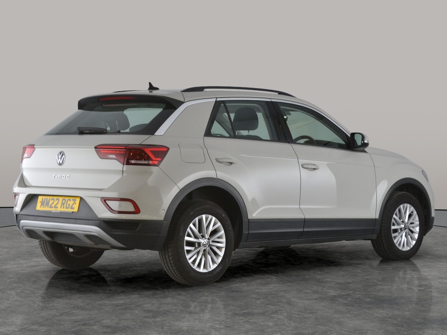 Used Volkswagen T-Roc 2022 for sale - 77981283: Photo 9