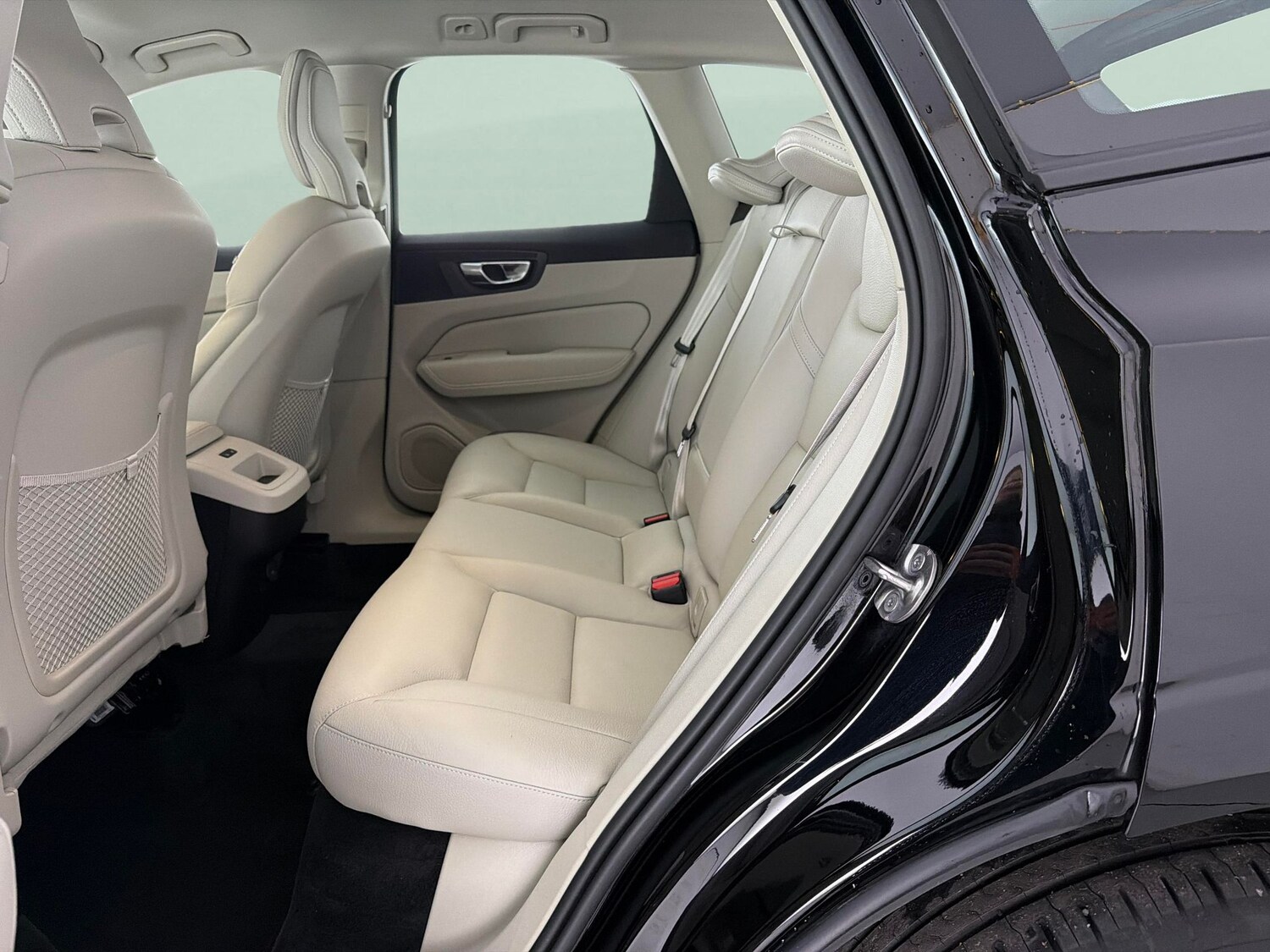 Used Volvo XC60 2022 for sale - 78142088: Photo 27