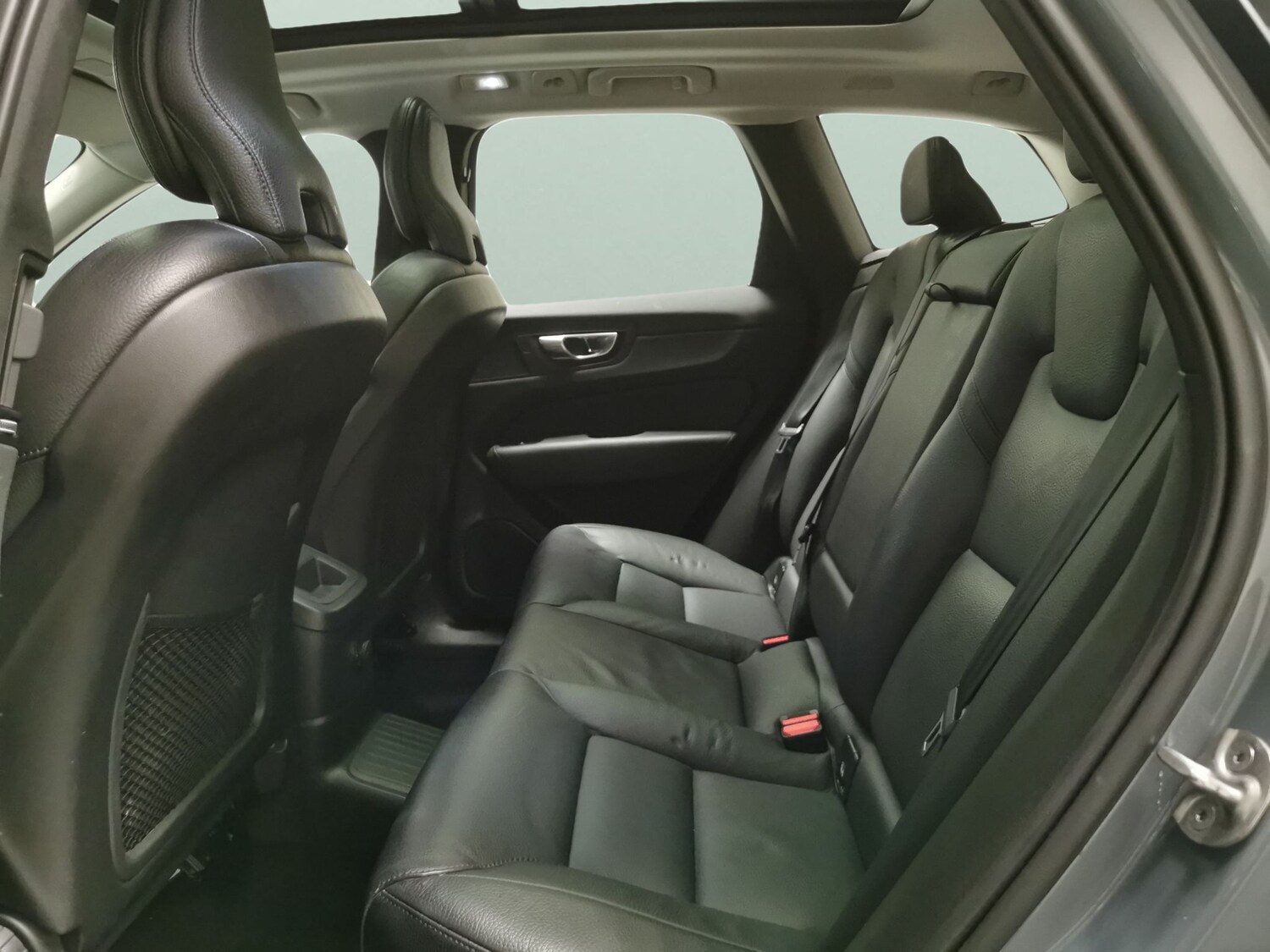 Used Volvo XC60 2023 for sale - 77360896: Photo 22