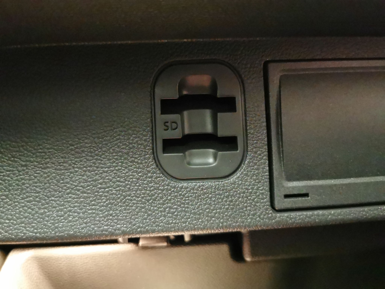 Used Volkswagen T-Roc 2023 for sale - 77756085: Photo 14