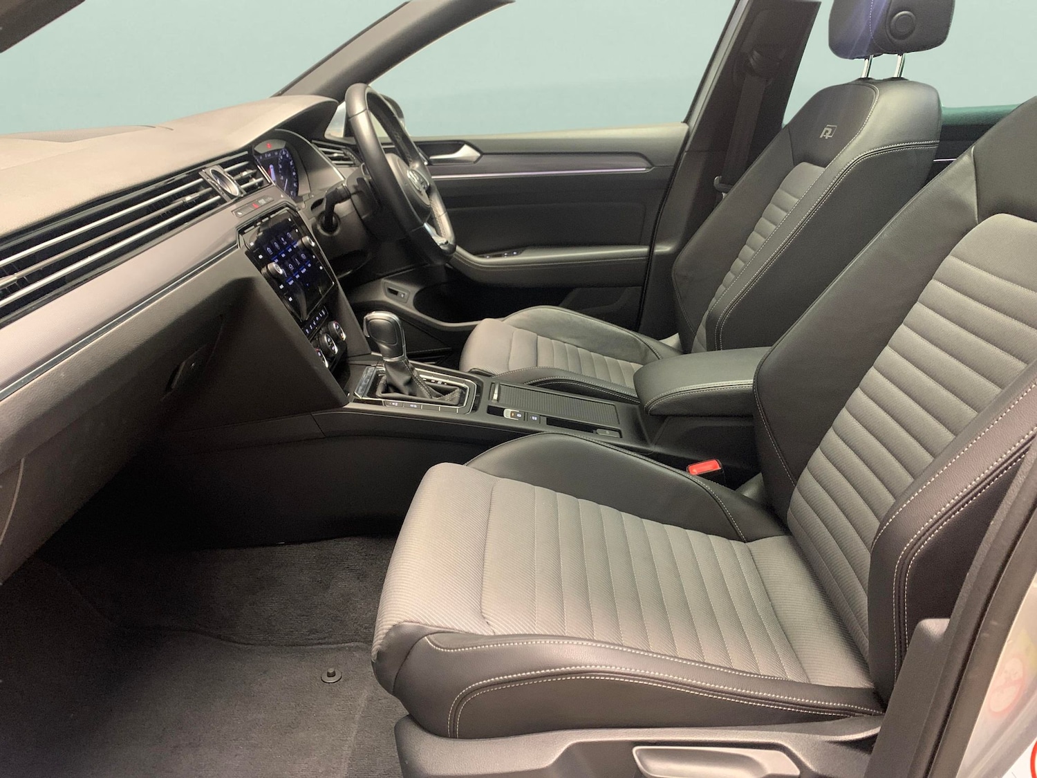 Used Volkswagen Passat 2018 for sale - 77965686: Photo 4