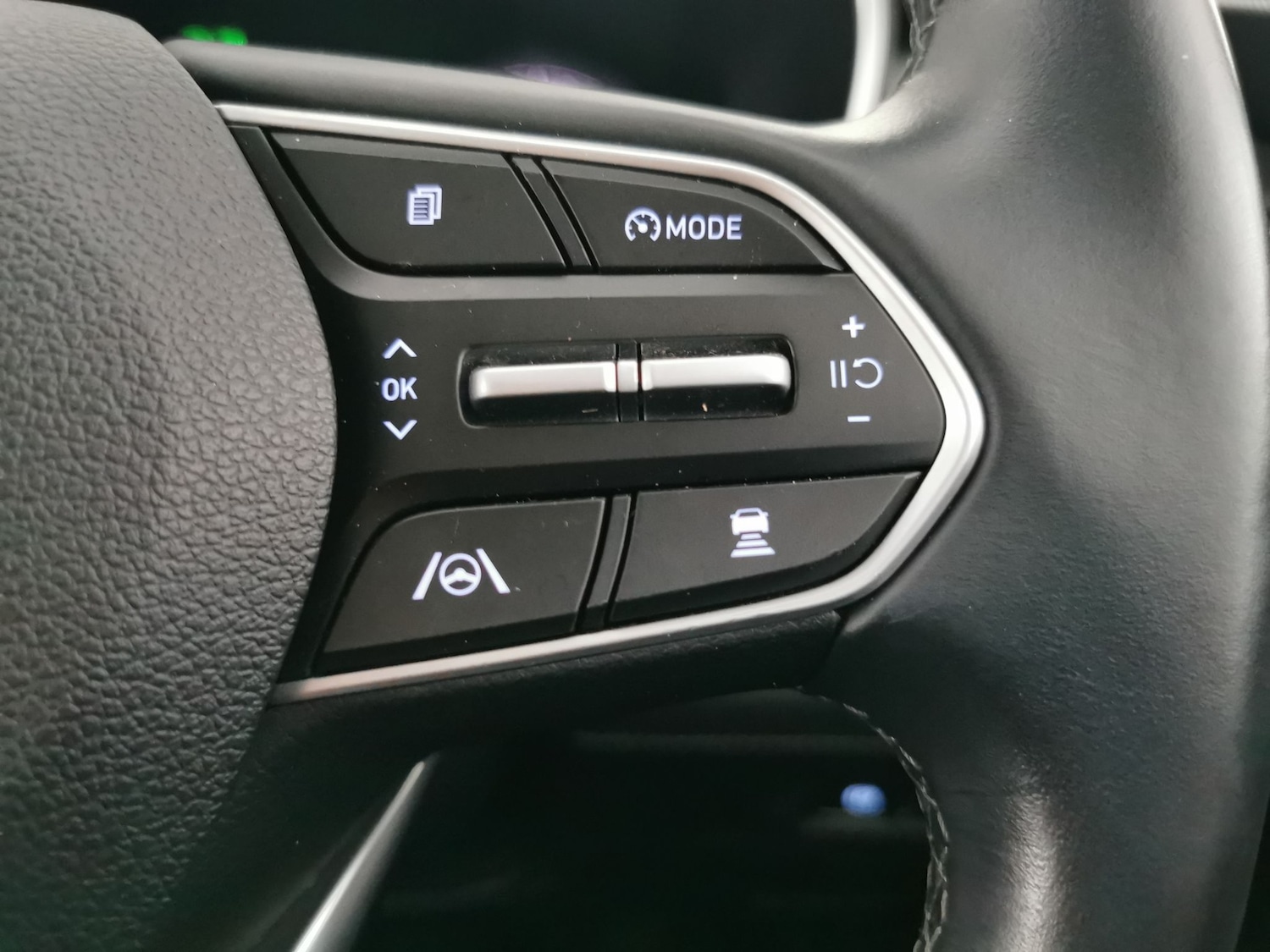 Used Hyundai Santa Fe 2023 for sale - 76882205: Photo 25