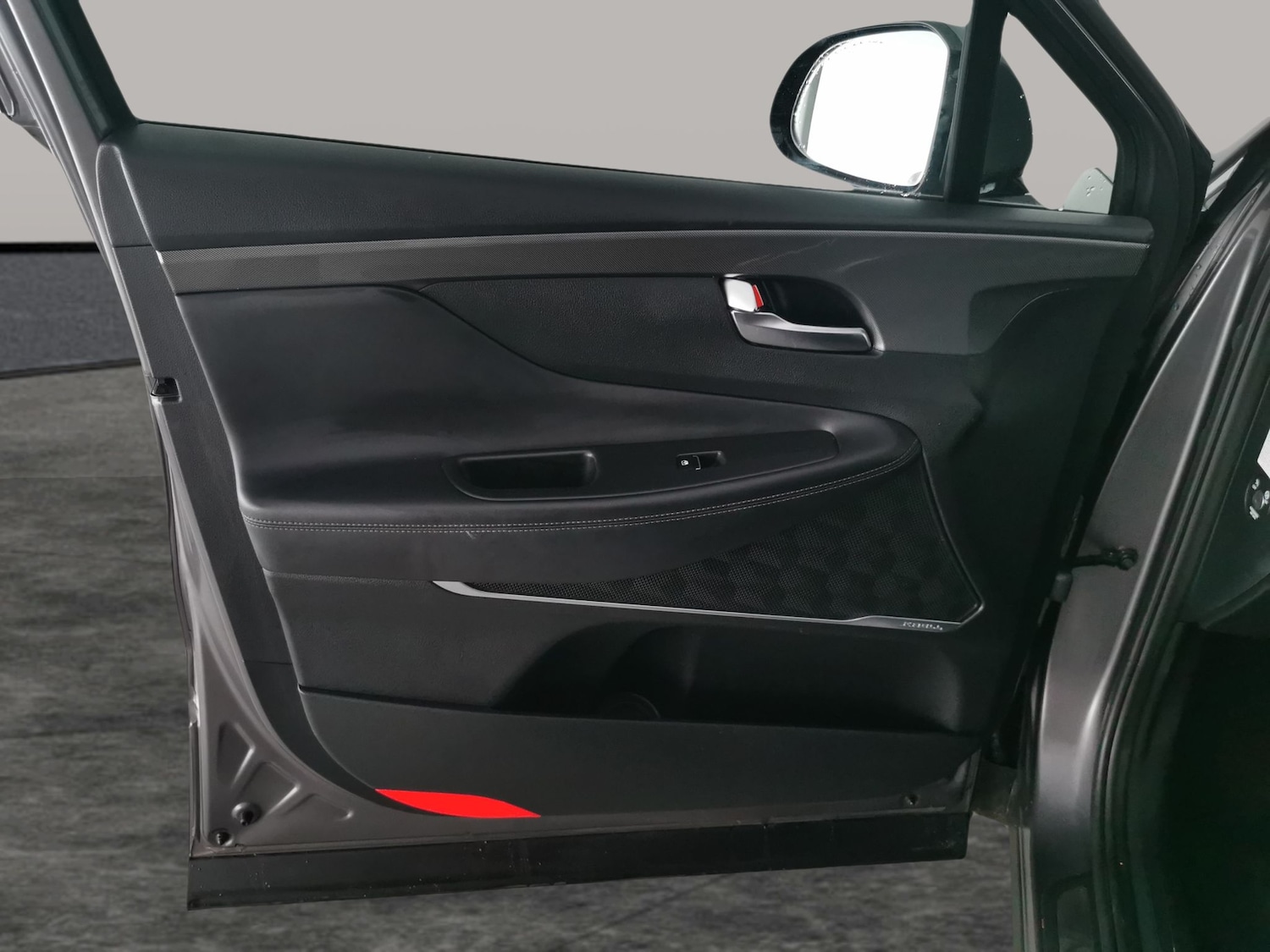 Used Hyundai Santa Fe 2023 for sale - 76882205: Photo 30