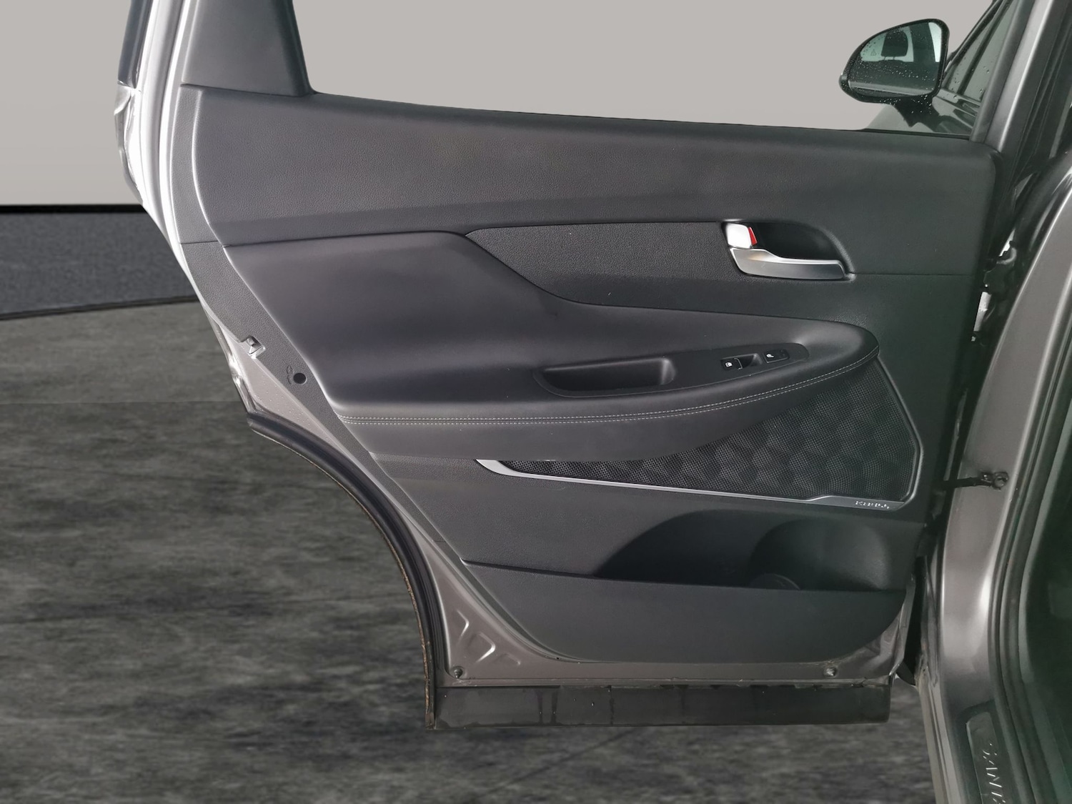 Used Hyundai Santa Fe 2023 for sale - 76882205: Photo 31