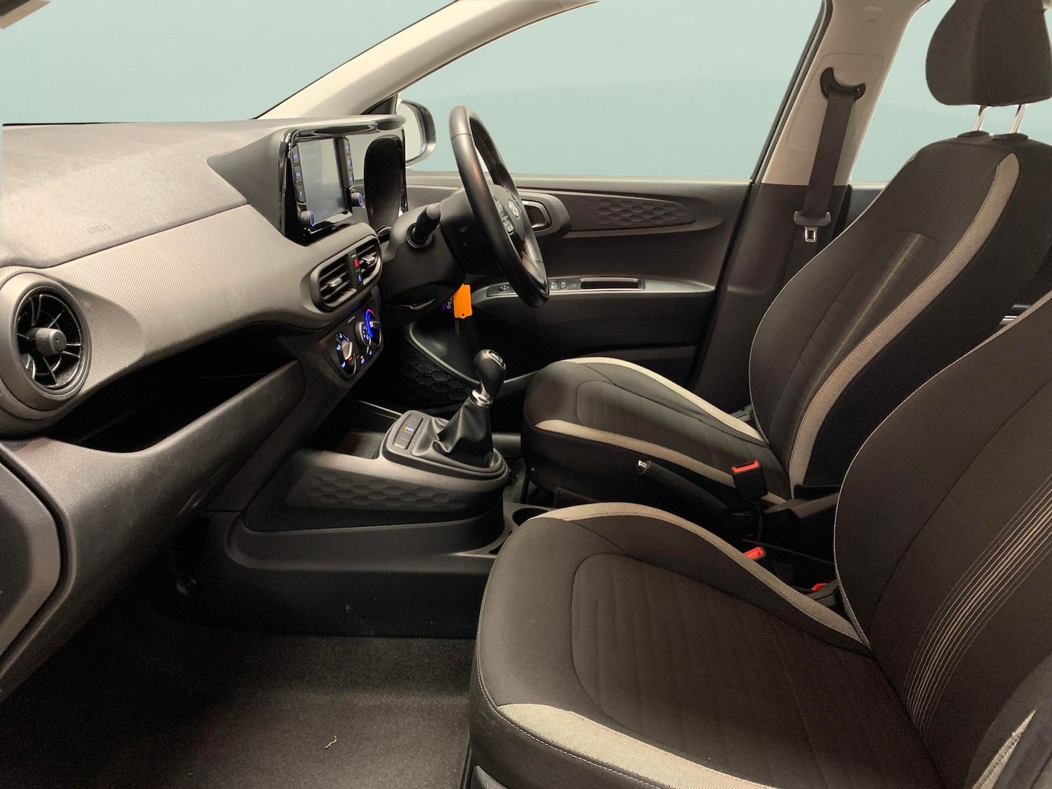 Used Hyundai i10 2023 for sale - 77138051: Photo 4