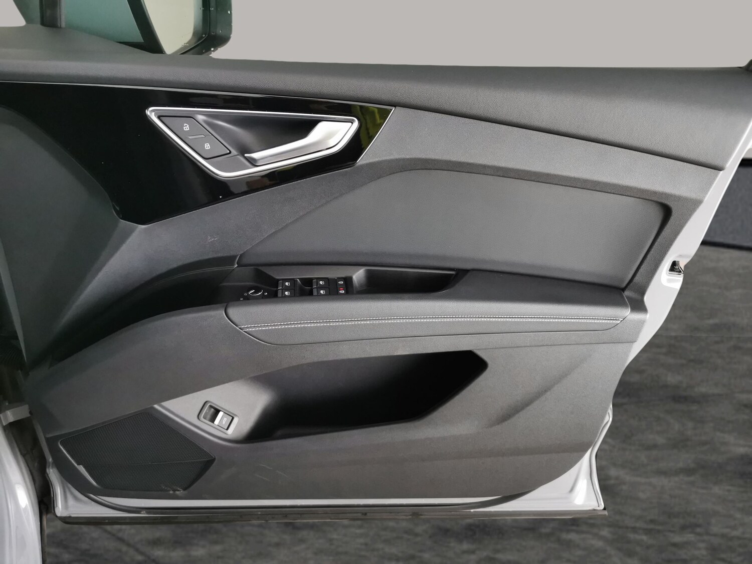 Used Audi Q4 e-tron 2023 for sale - 78137464: Photo 33