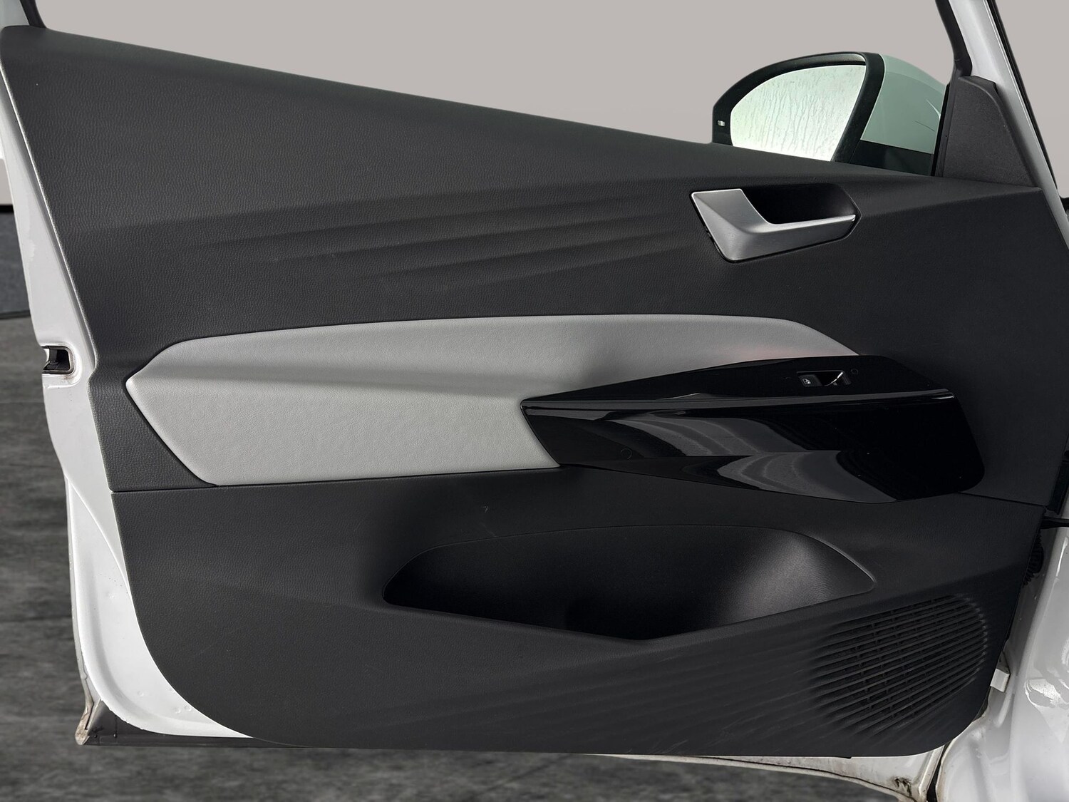 Used Volkswagen ID.3 2023 for sale - 77902099: Photo 30