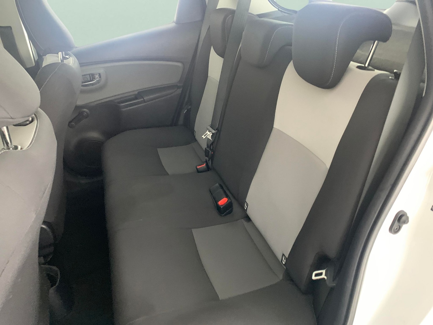 Used Toyota Yaris for sale - 76475374: Photo 34