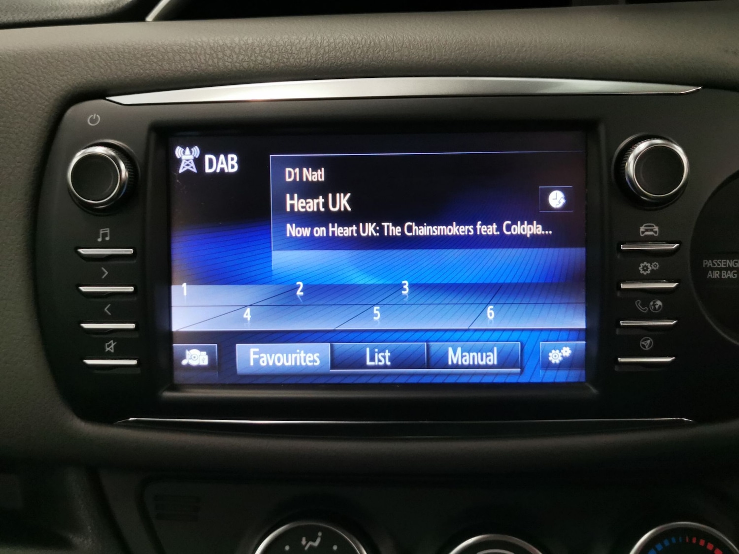 Used Toyota Yaris for sale - 76475374: Photo 6