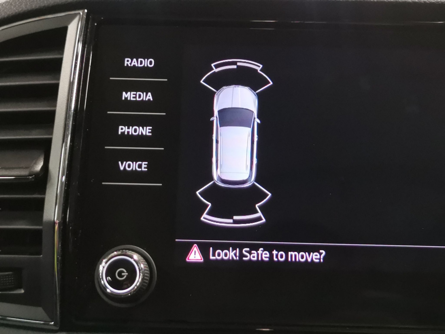 Used Skoda Karoq 2023 for sale - 76704250: Photo 19