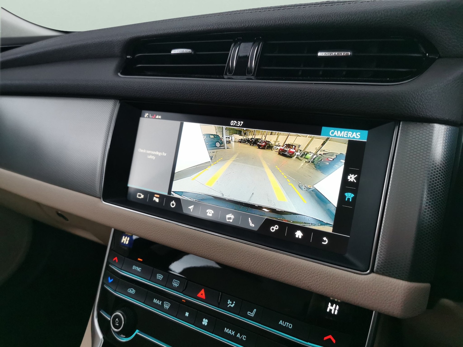 Used Jaguar XF 2019 for sale - 77529891: Photo 20