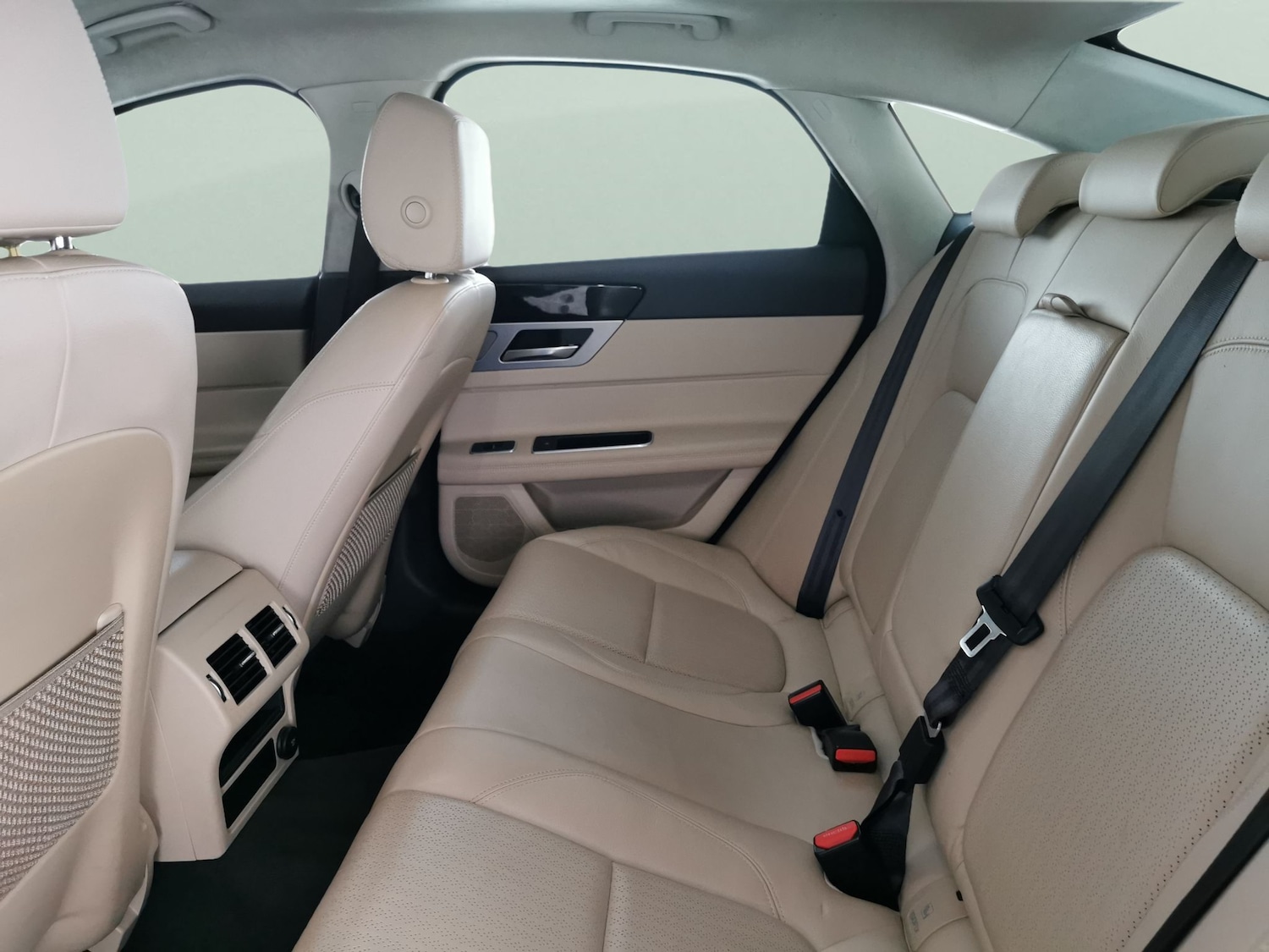 Used Jaguar XF 2019 for sale - 77529891: Photo 29