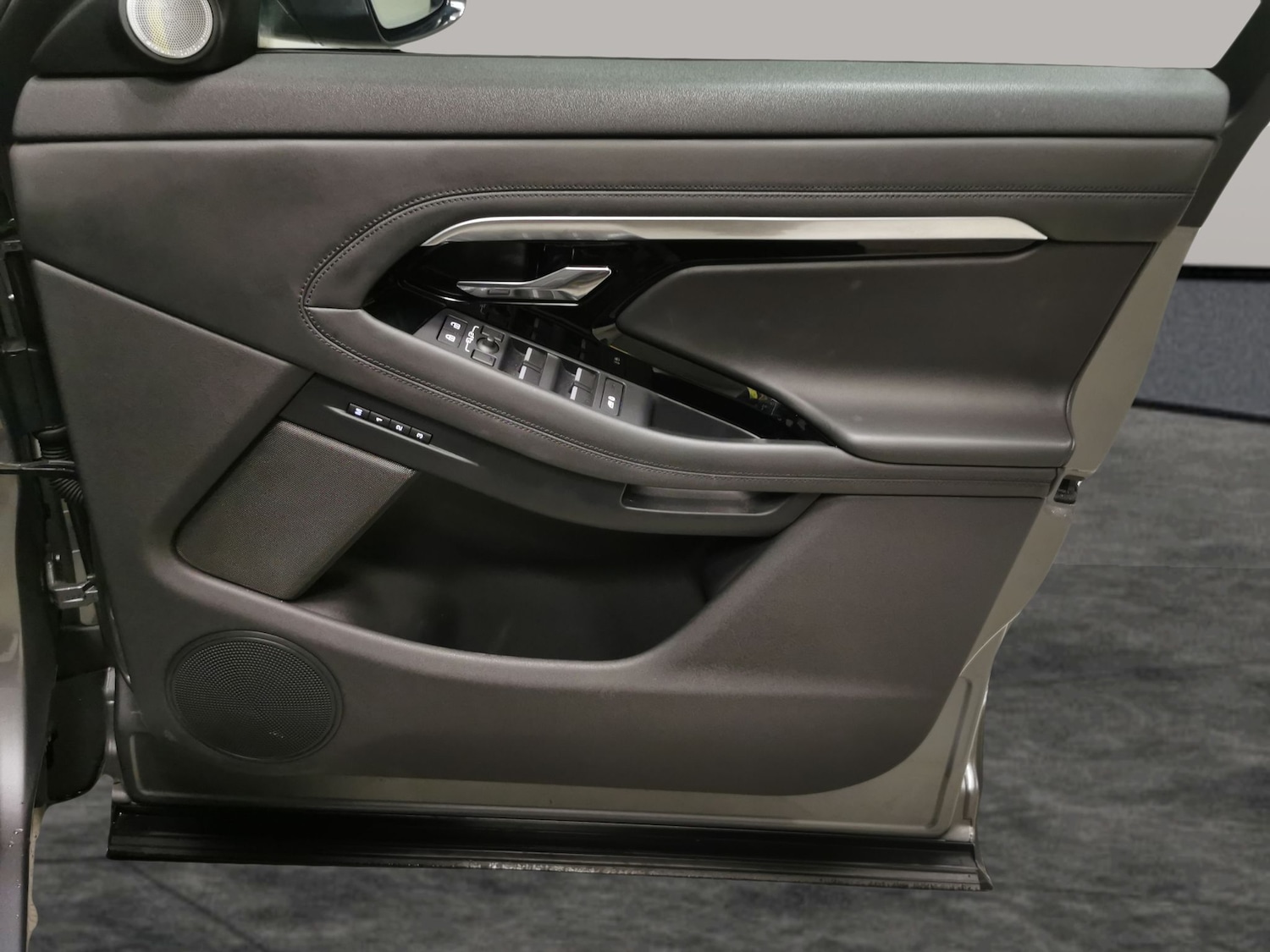 Used Land Rover Range Rover Evoque 2023 for sale - 77475380: Photo 36