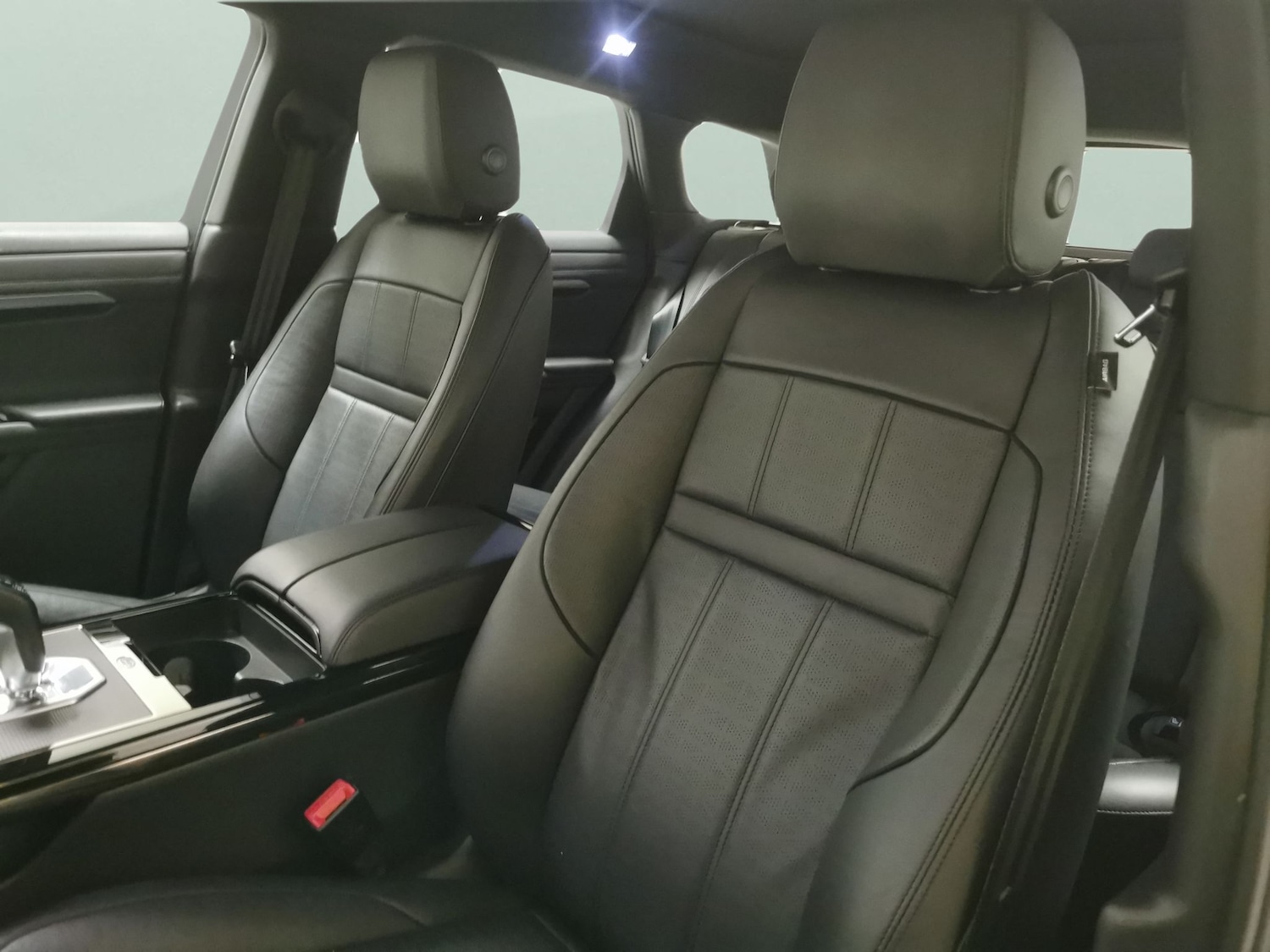 Used Land Rover Range Rover Evoque 2023 for sale - 77475380: Photo 7