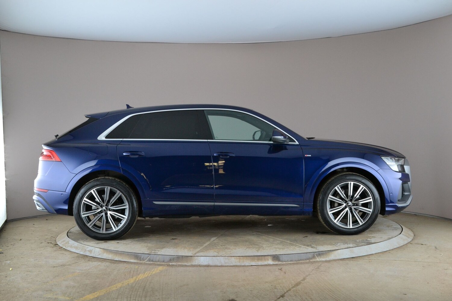 Used Audi Q8 2023 for sale - 78212312: Photo 10