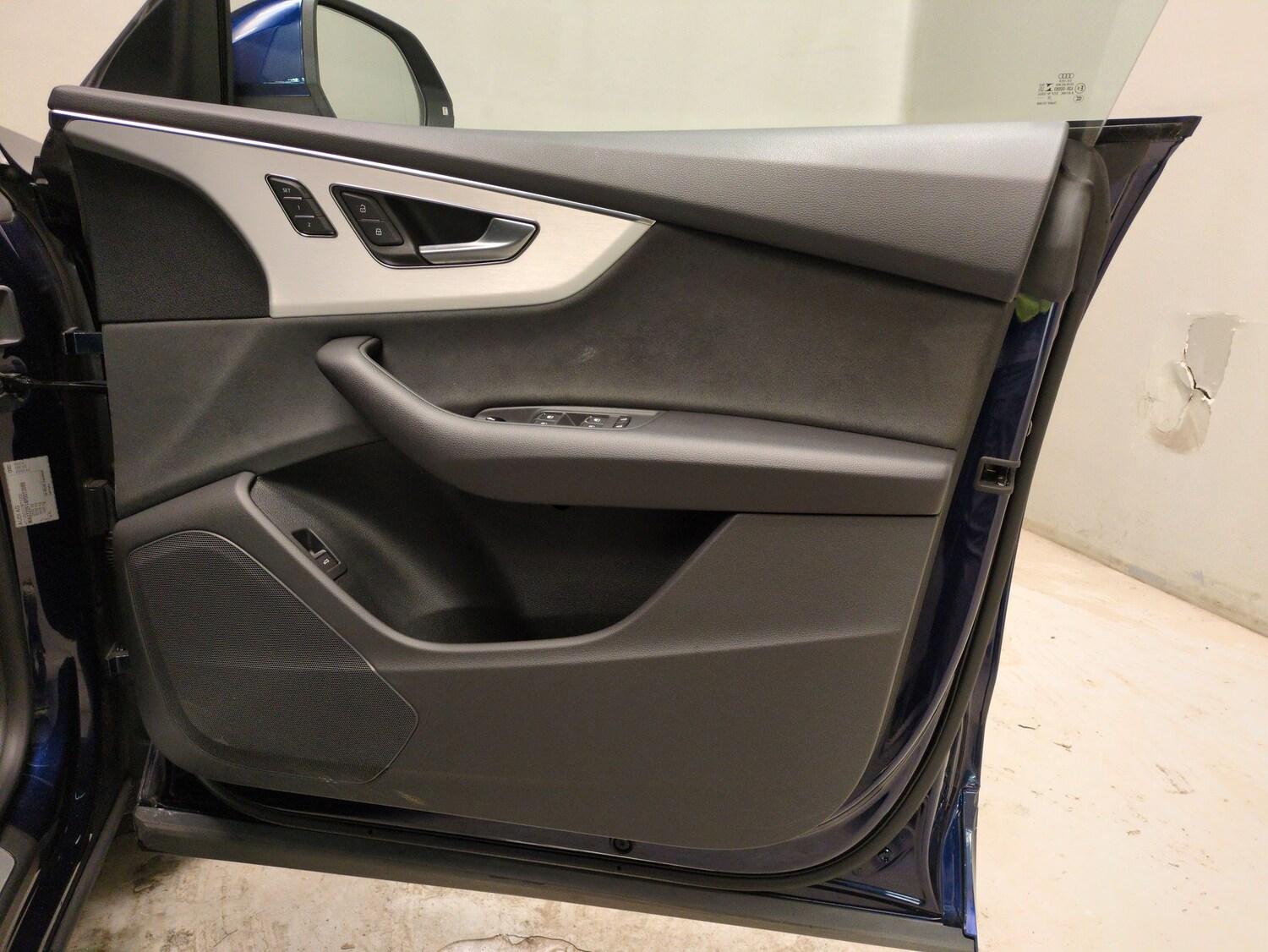 Used Audi Q8 2023 for sale - 78212312: Photo 35