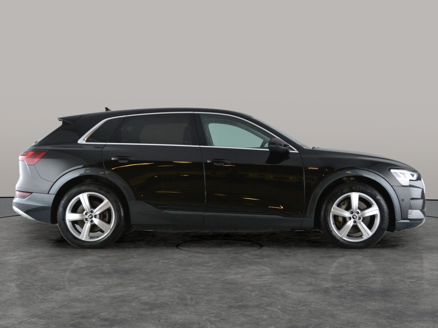 Used Audi e-tron 2021 for sale - 76663444: Photo 12
