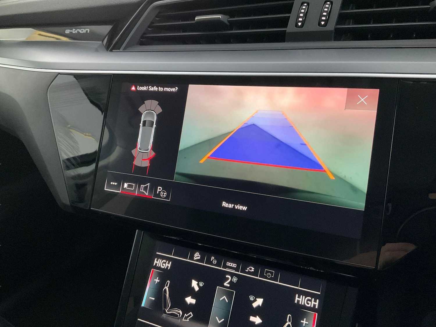 Used Audi e-tron 2021 for sale - 76663444: Photo 20