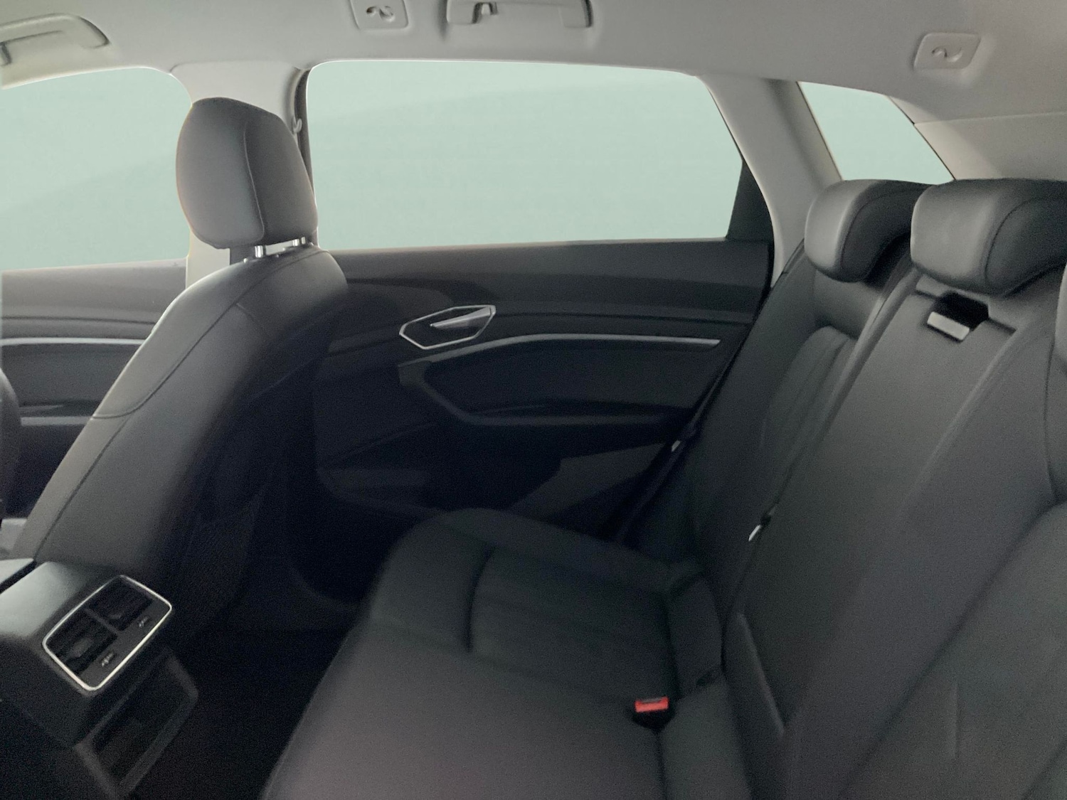 Used Audi e-tron 2021 for sale - 76663444: Photo 31