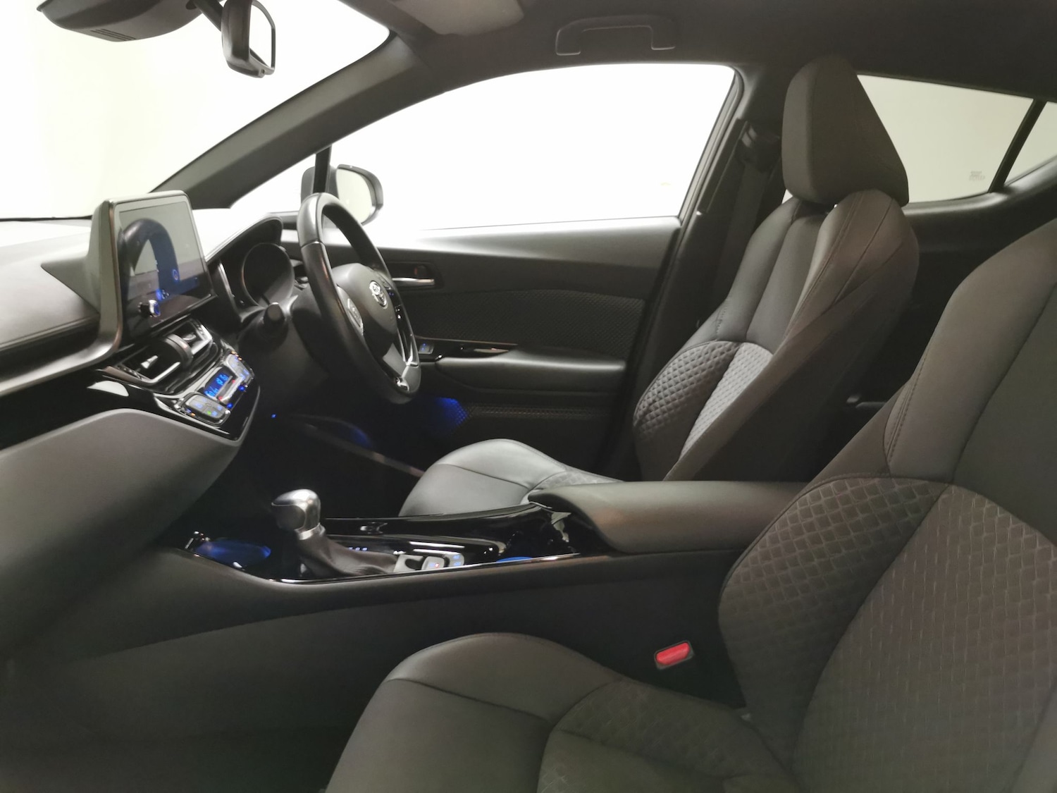 Used Toyota C-HR 2022 for sale - 78000968: Photo 4