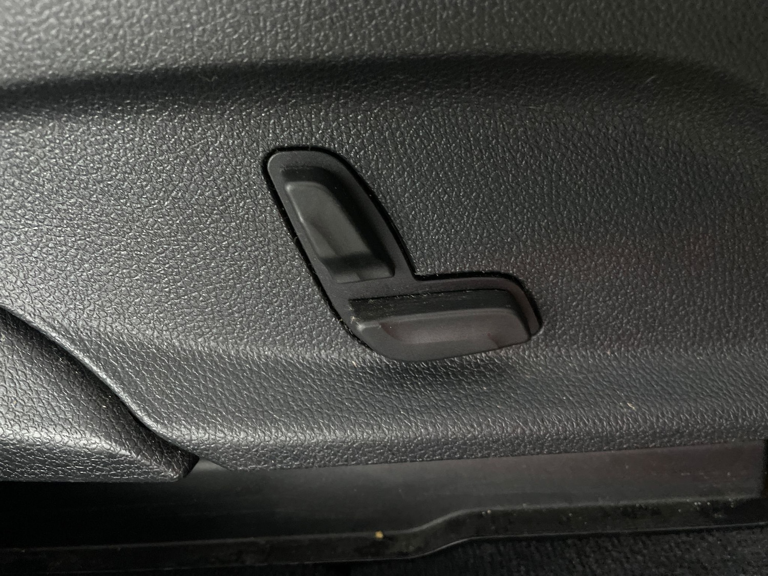 Used Mercedes-Benz EQC 2021 for sale - 77077690: Photo 17