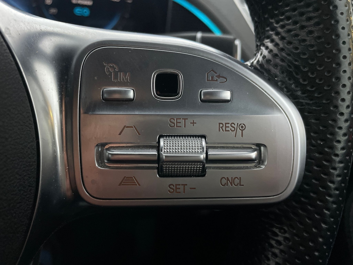 Used Mercedes-Benz EQC 2021 for sale - 77077690: Photo 27