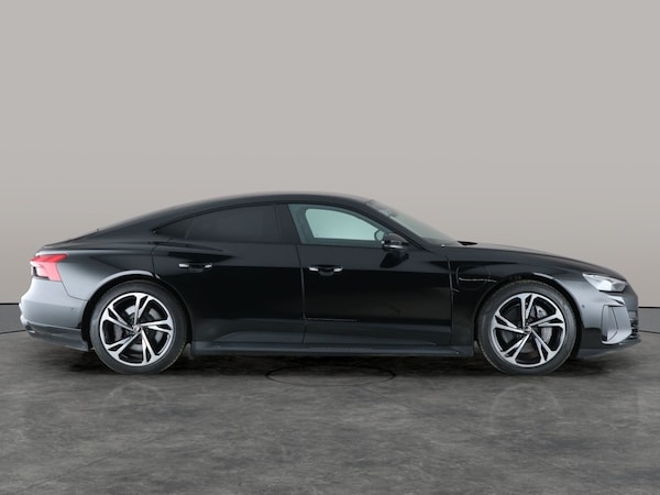 Used Audi e-tron GT 2021 for sale - 76312790: Photo 14