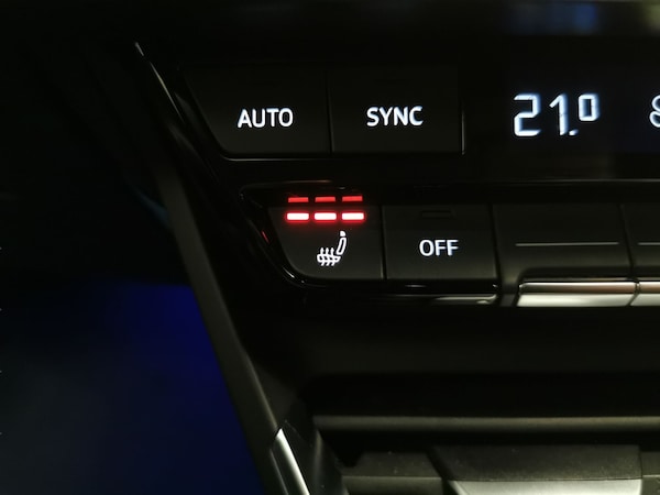 Used Audi e-tron GT 2021 for sale - 76312790: Photo 24