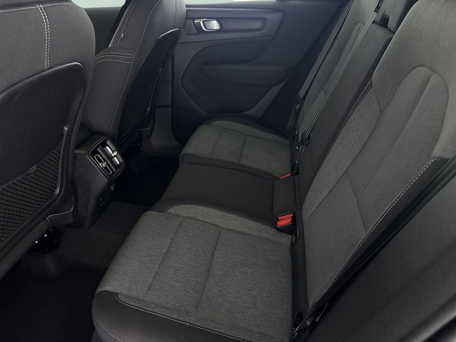 Used Volvo XC40 2022 for sale - 76330935: Photo 36