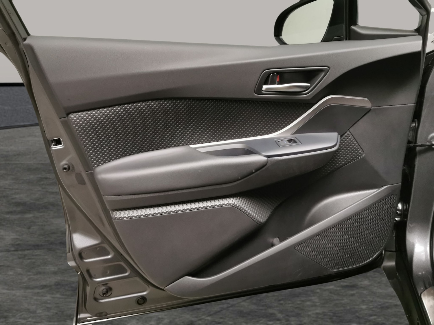 Used Toyota C-HR 2021 for sale - 77569921: Photo 22