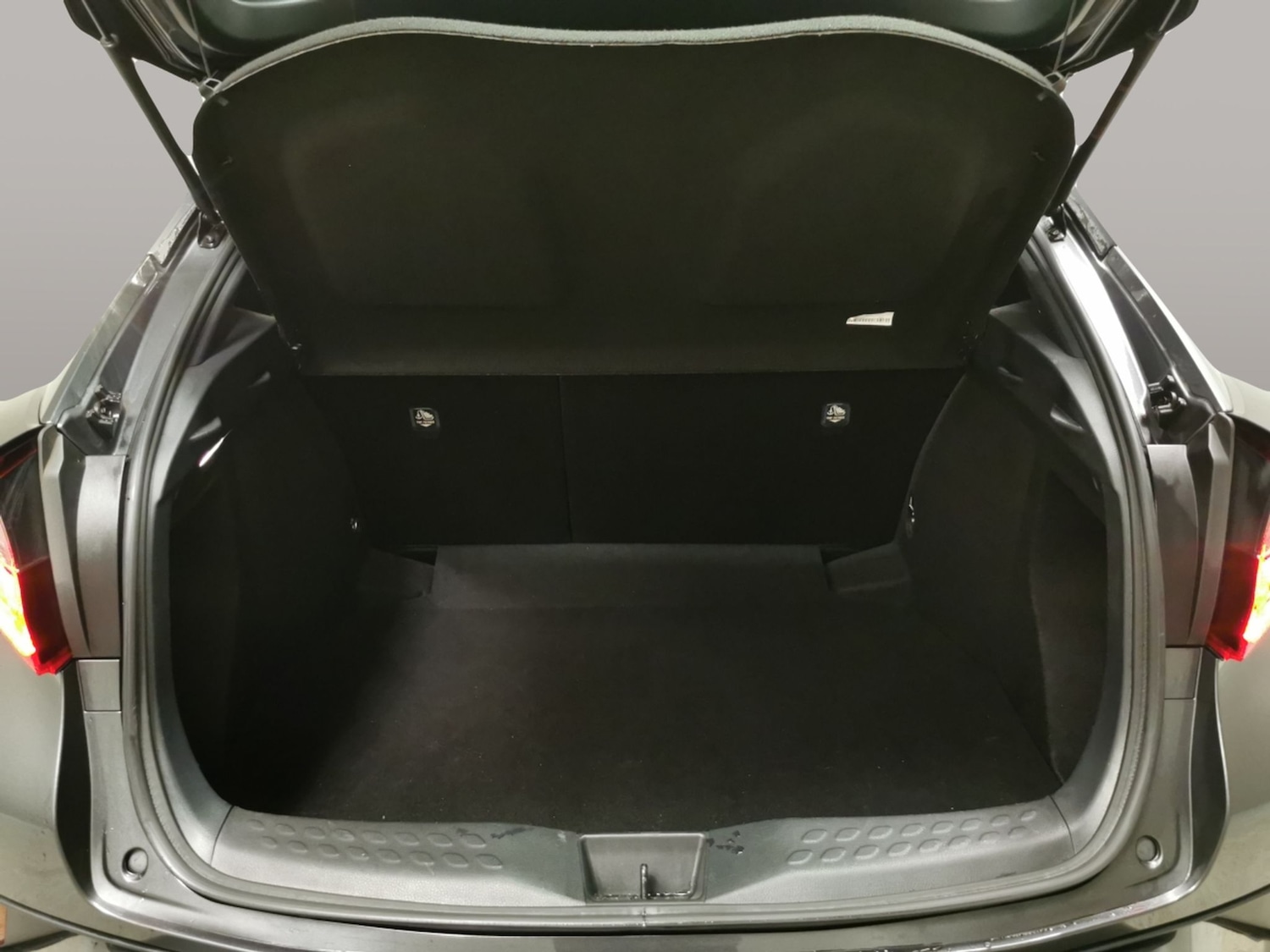 Used Toyota C-HR 2021 for sale - 77569921: Photo 28