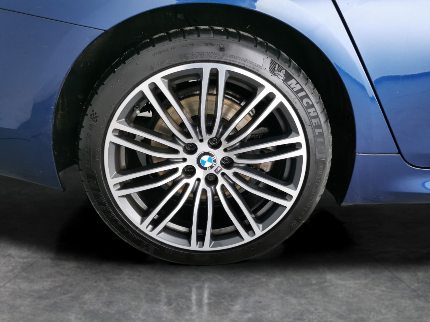 Used BMW 5 Series 2018 for sale - 77012202: Photo 28