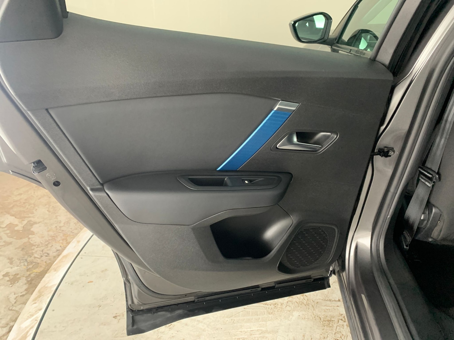 Used Citroen e-C4 for sale - 76477651: Photo 24