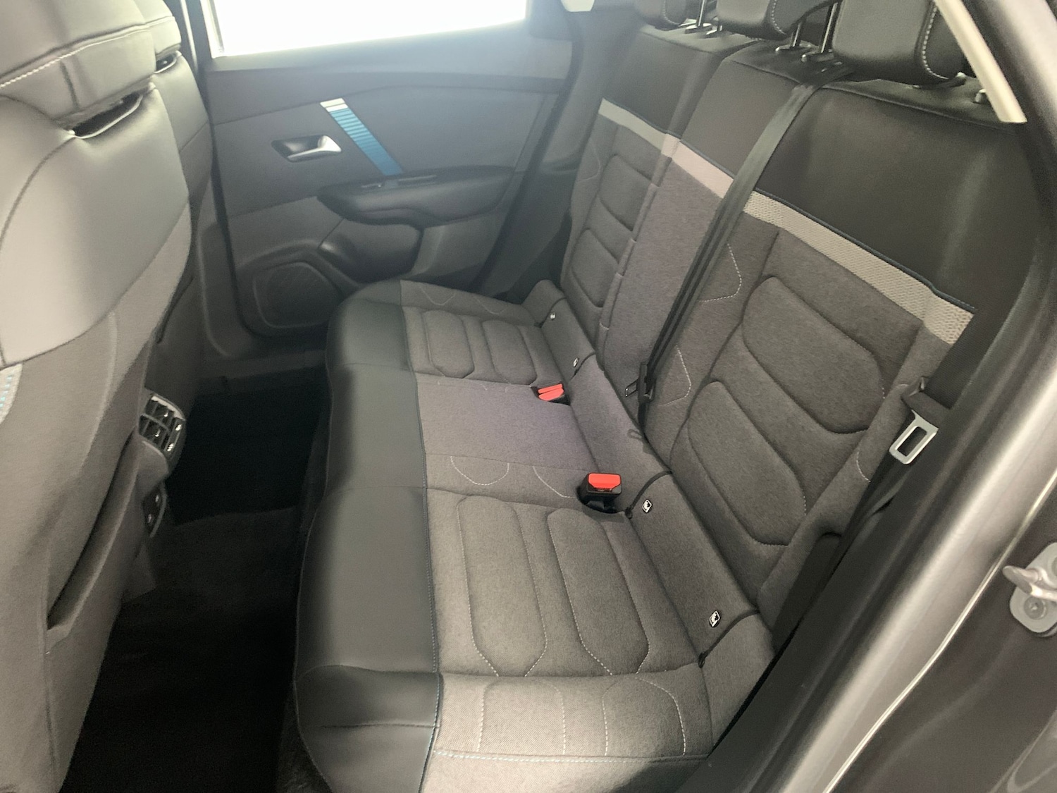 Used Citroen e-C4 for sale - 76477651: Photo 25