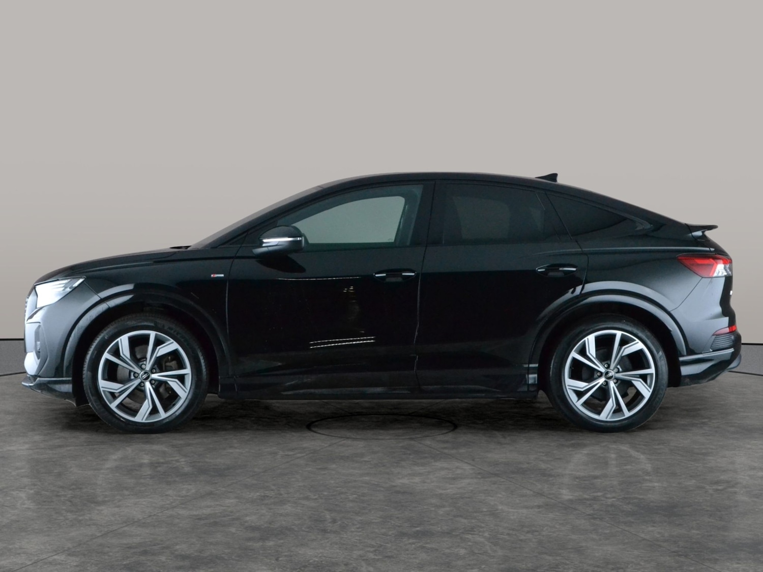 Used Audi Q4 e-tron 2022 for sale - 77577965: Photo 12