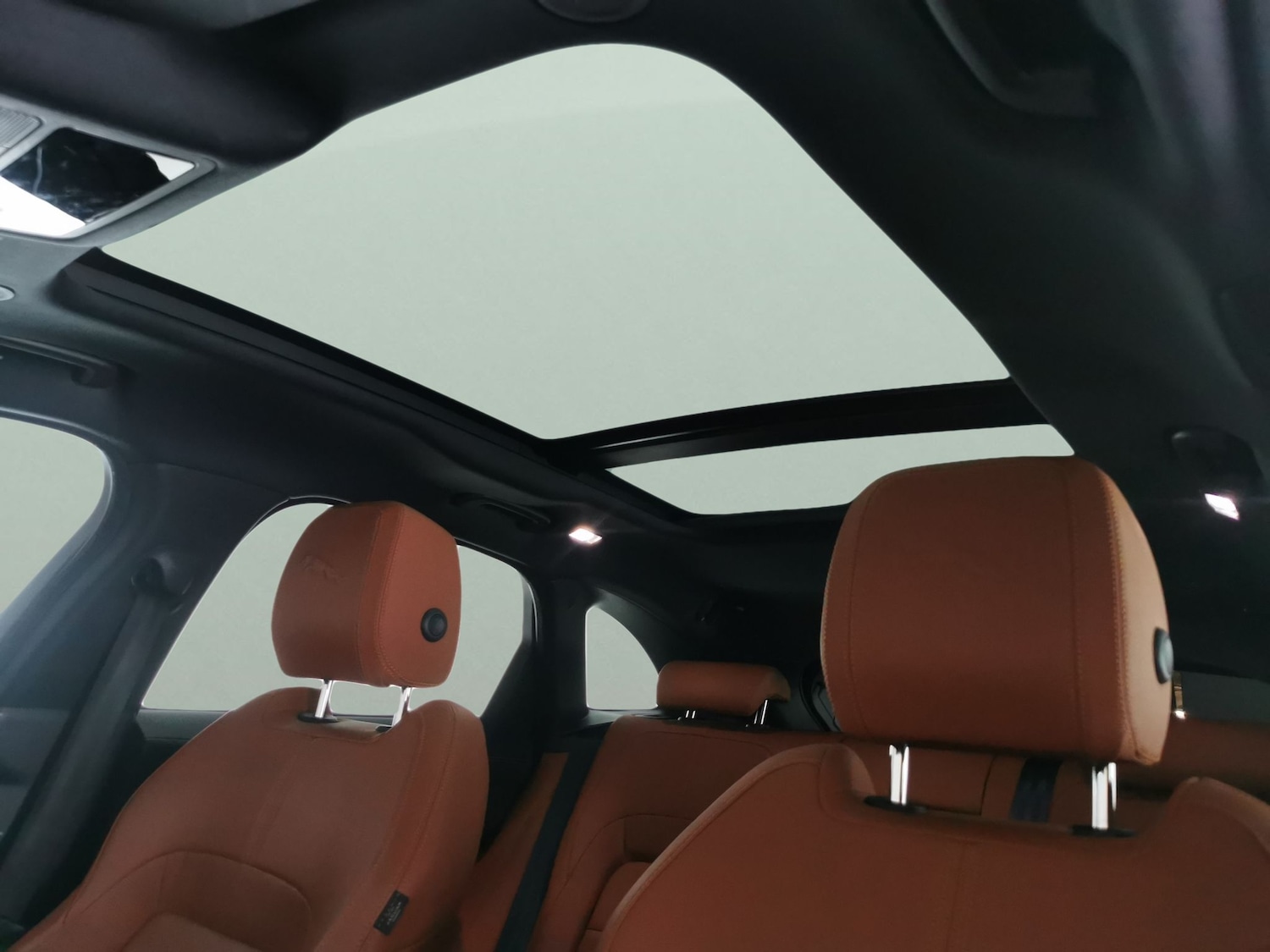 Used Jaguar F-Pace 2023 for sale - 77294892: Photo 5