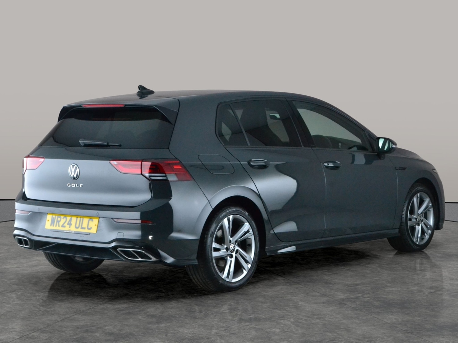 Used Volkswagen Golf 2024 for sale - 77842021: Photo 9