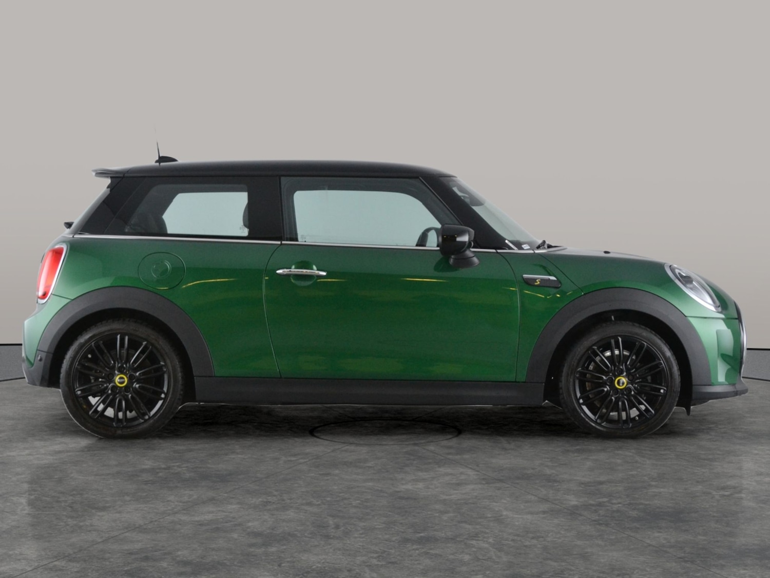 Used MINI Electric Hatch 2023 for sale - 76439549: Photo 16