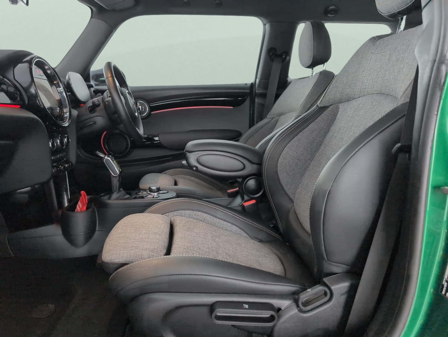 Used MINI Electric Hatch 2023 for sale - 76439549: Photo 6