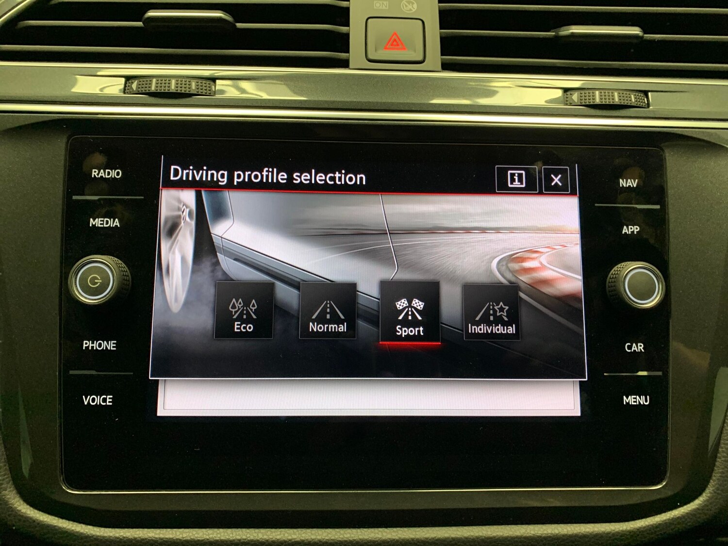 Used Volkswagen Tiguan 2023 for sale - 77799989: Photo 19