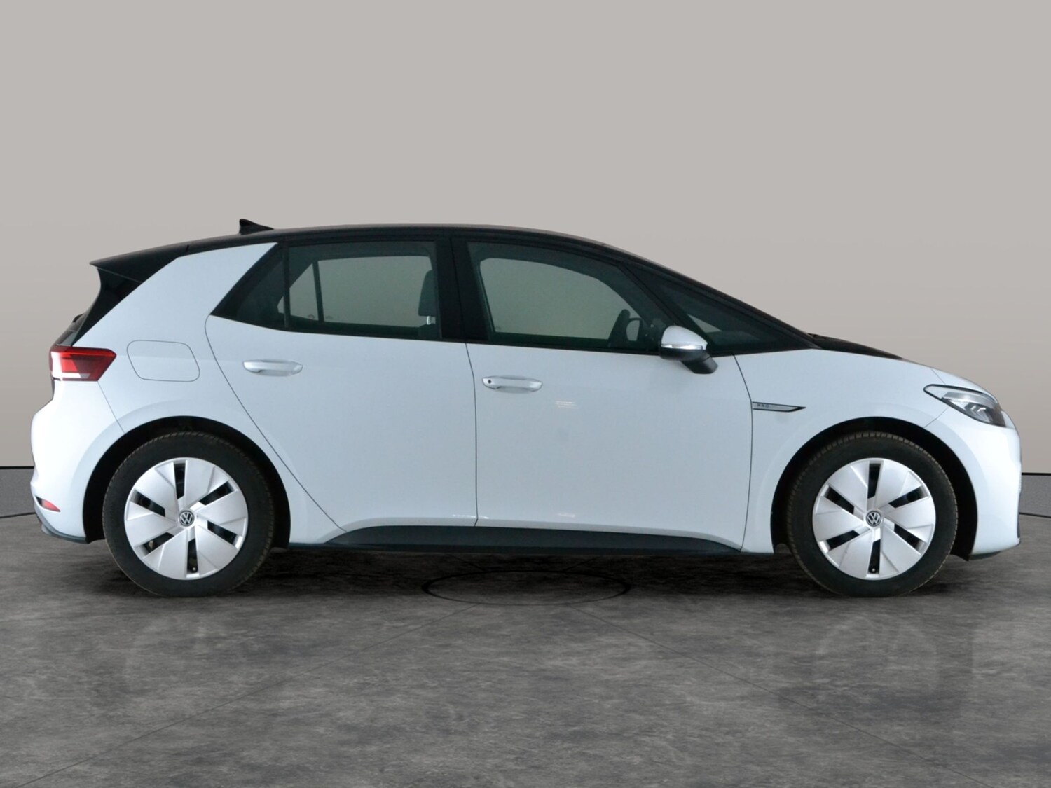 Used Volkswagen ID.3 2023 for sale - 78082111: Photo 8