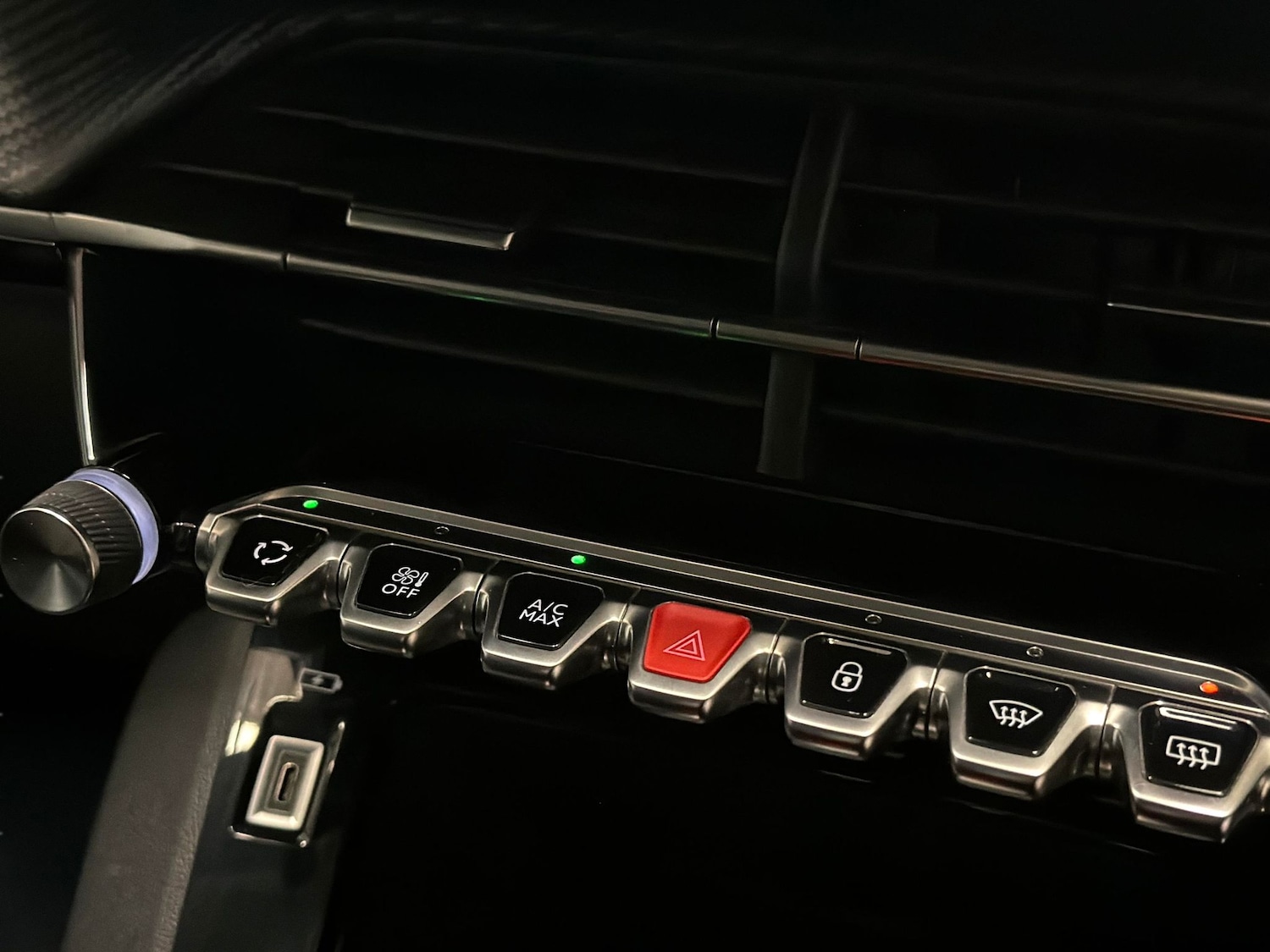 Used Peugeot 208 2022 for sale - 77529958: Photo 14