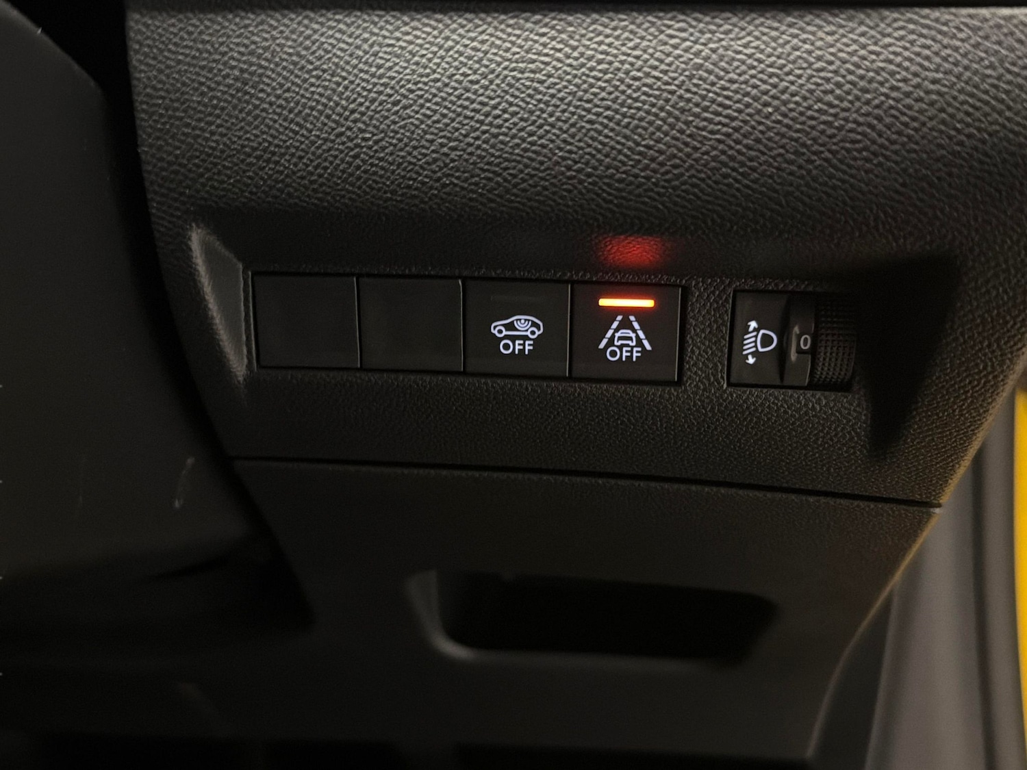 Used Peugeot 208 2022 for sale - 77529958: Photo 16