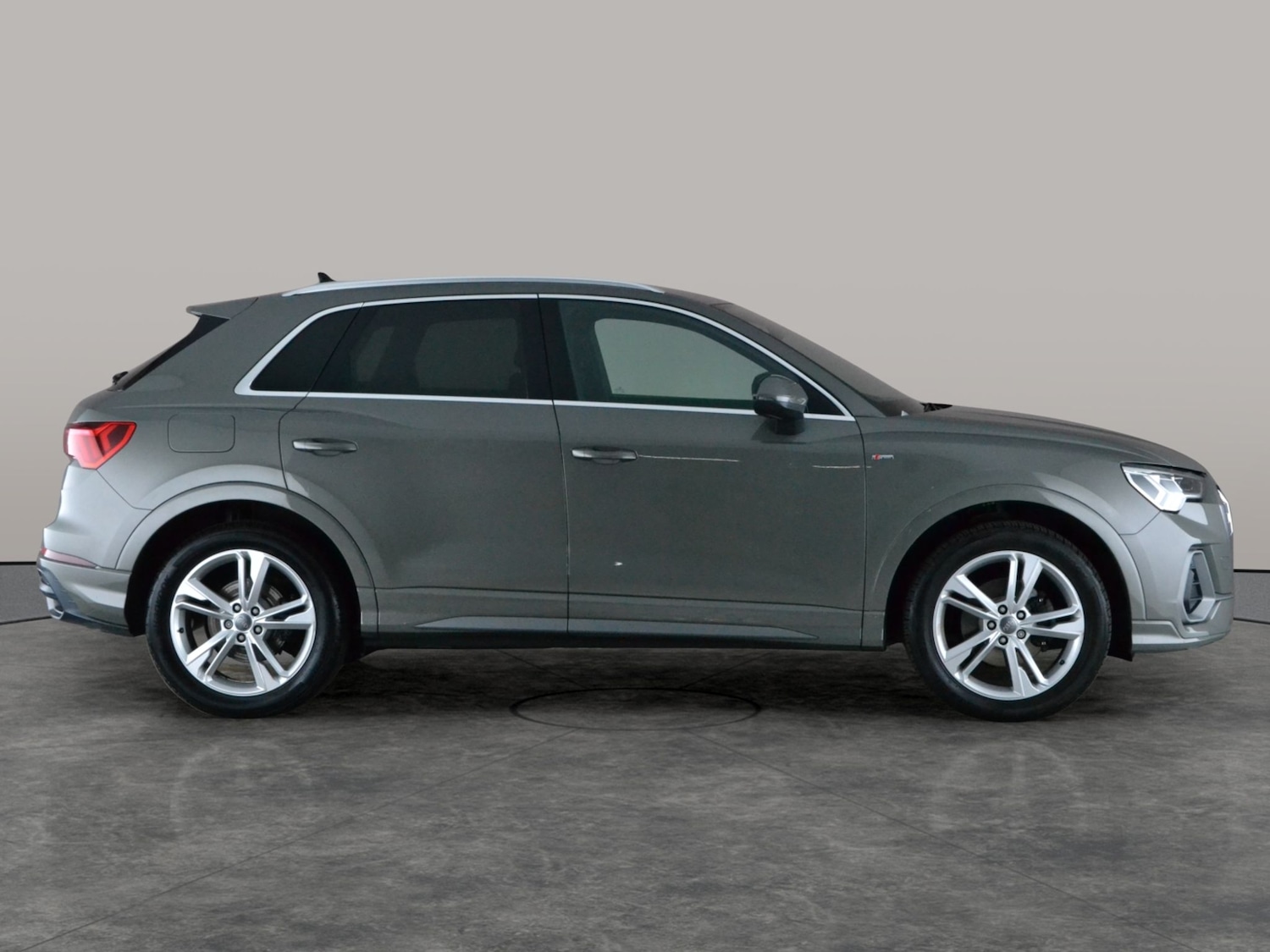 Used Audi Q3 2020 for sale - 77600879: Photo 9