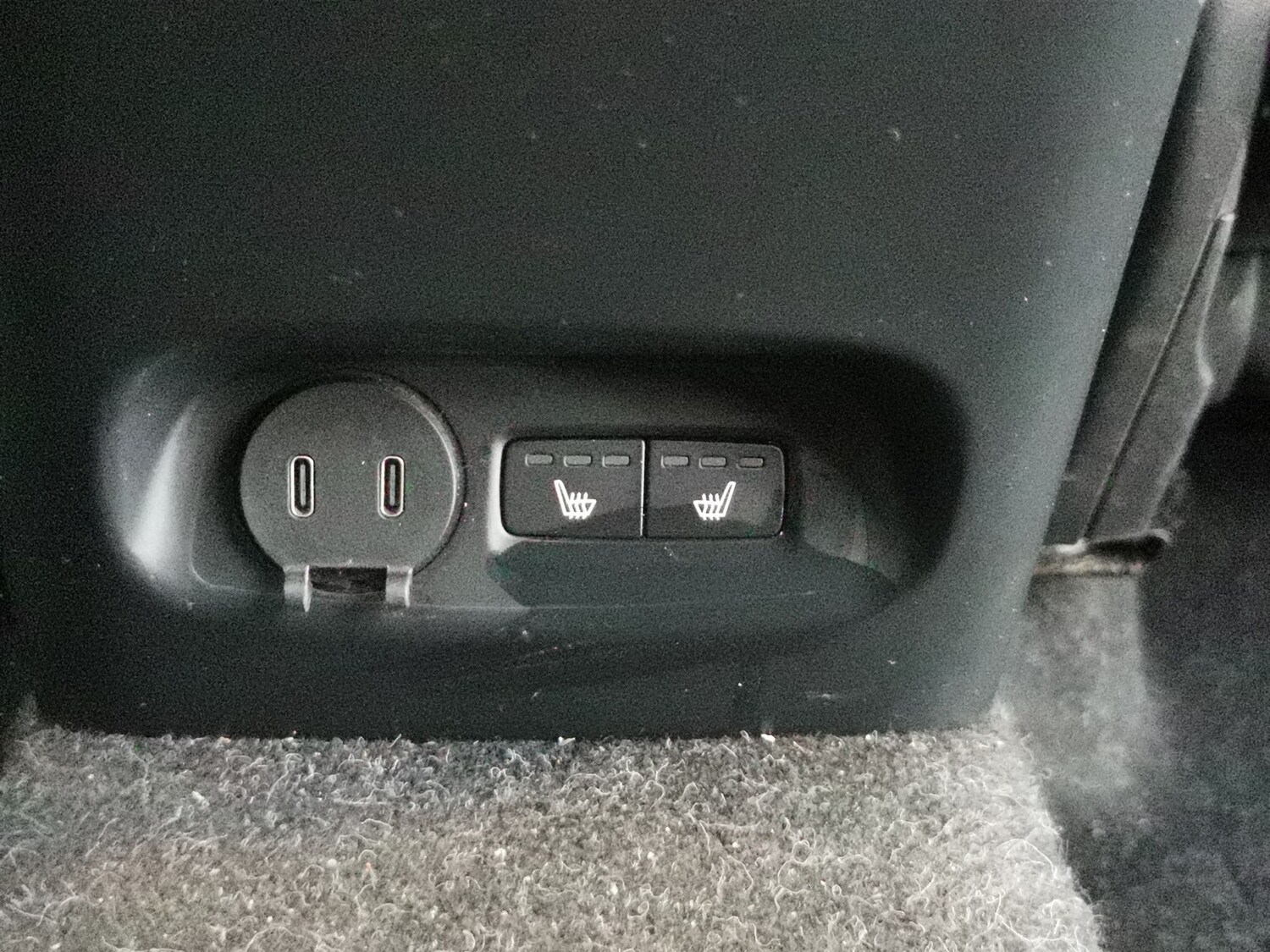 Used Volvo XC40 2023 for sale - 78163642: Photo 17