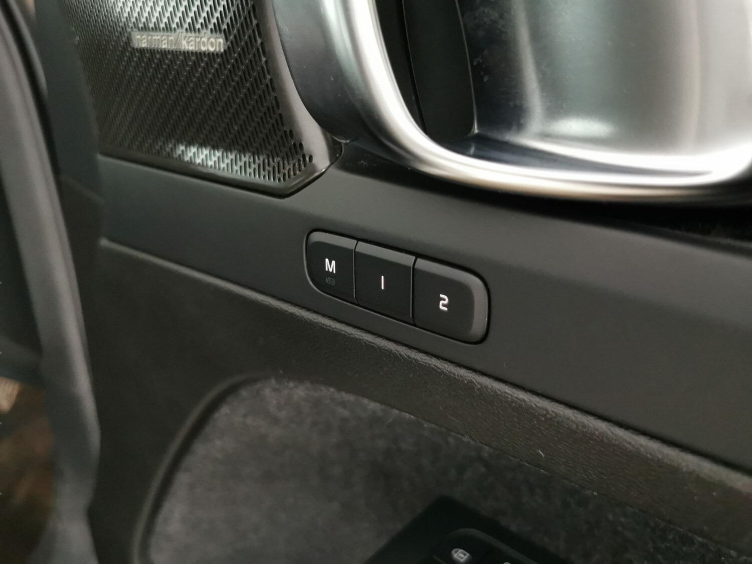 Used Volvo XC40 2023 for sale - 78163642: Photo 19