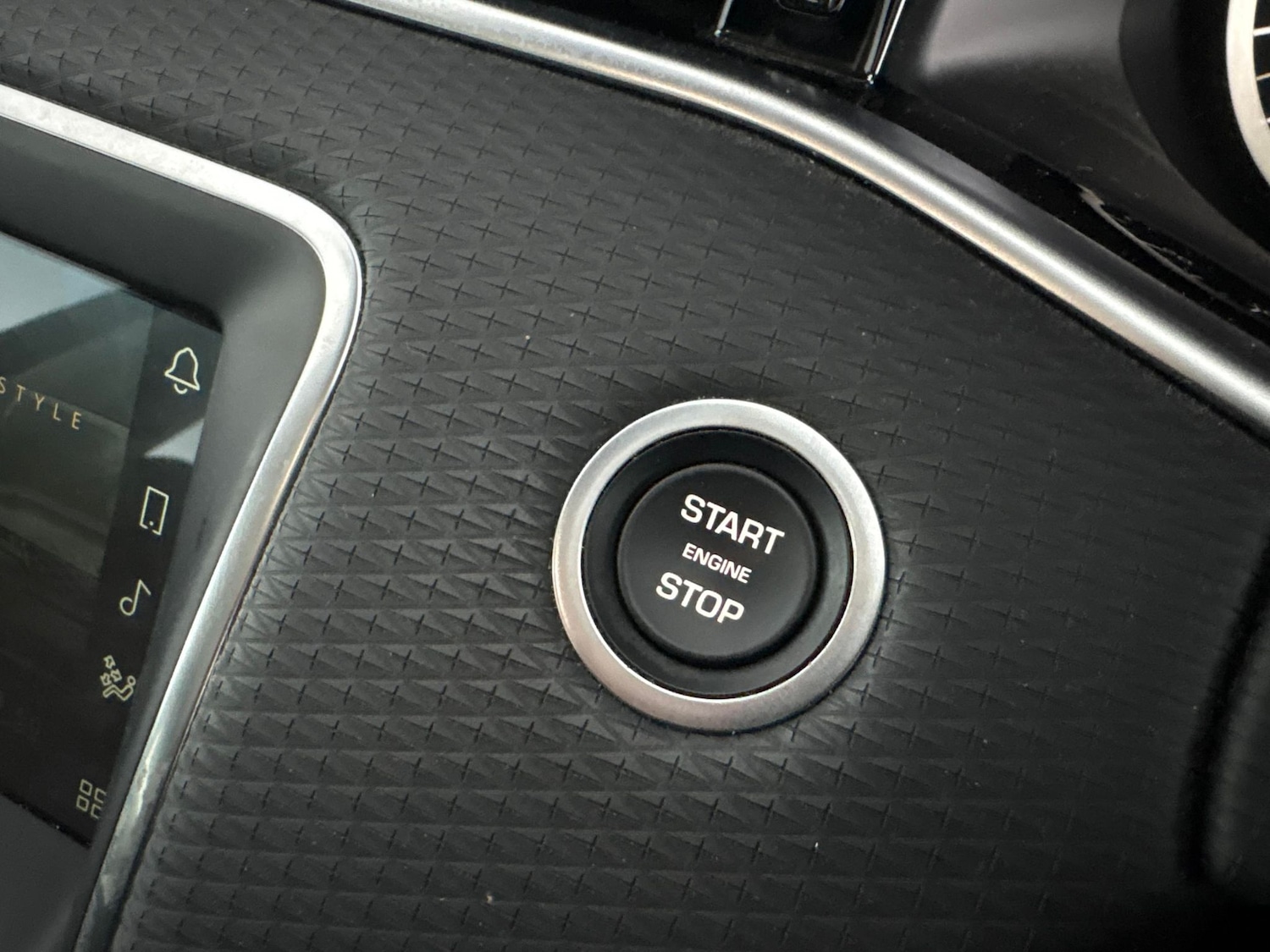 Used Land Rover Range Rover Evoque 2022 for sale - 76382999: Photo 21