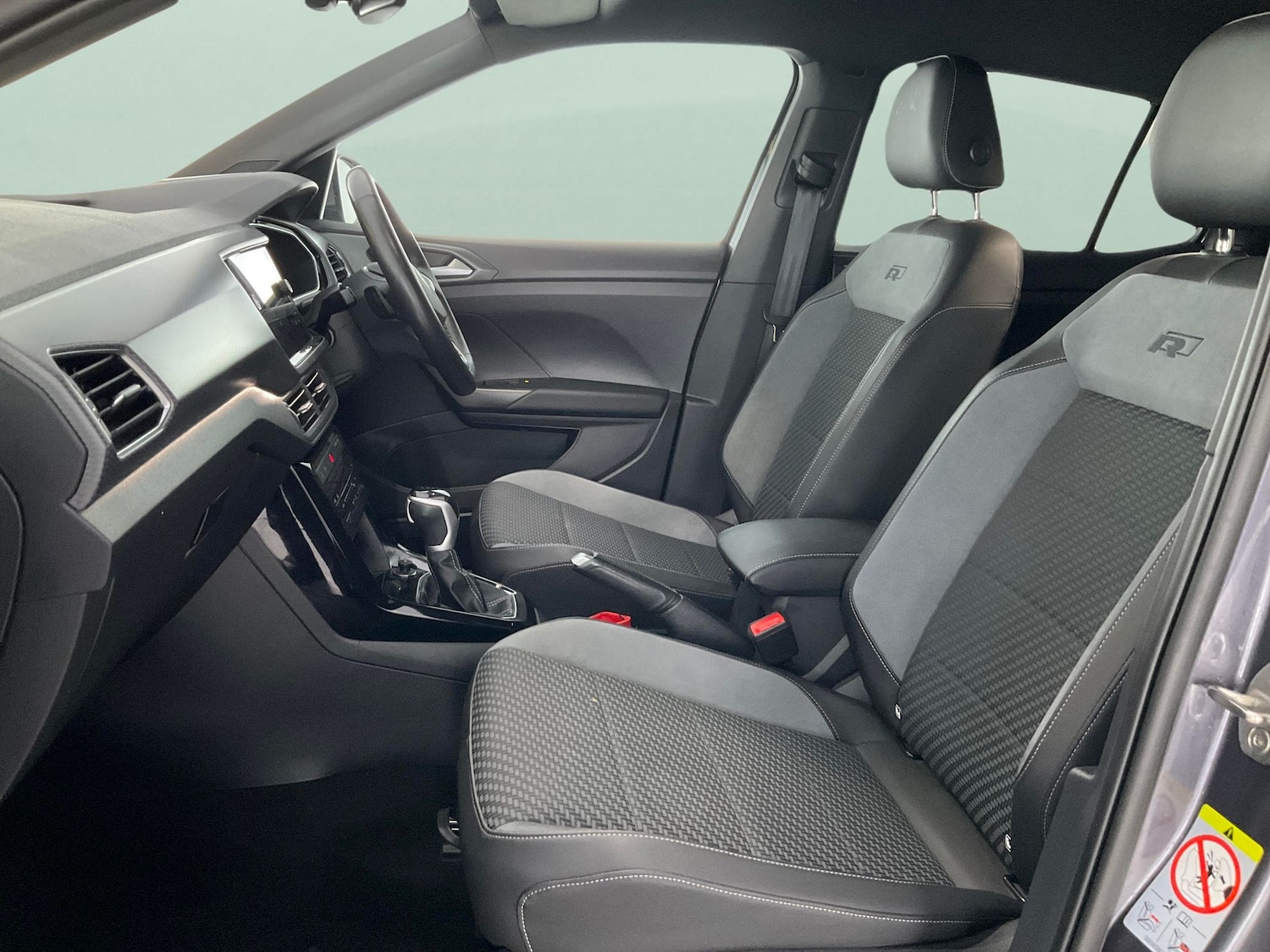 Used Volkswagen T-Cross 2022 for sale - 76444621: Photo 4