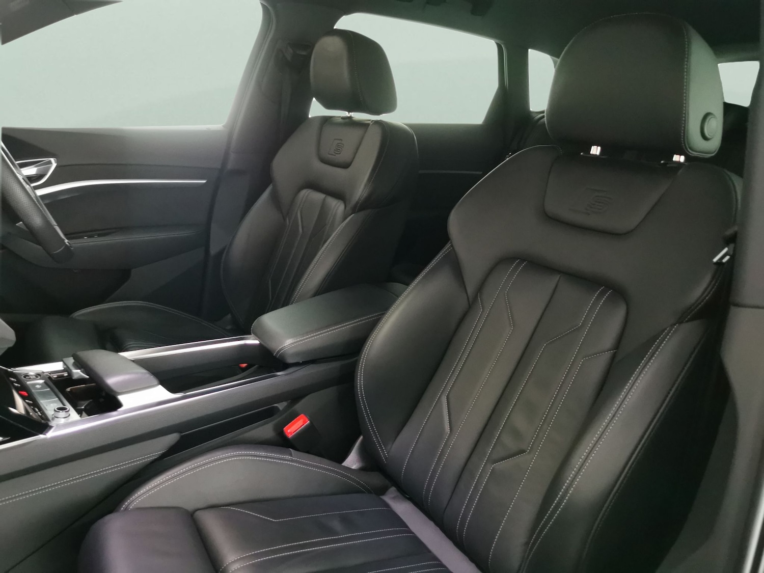 Used Audi e-tron 2022 for sale - 77255778: Photo 6