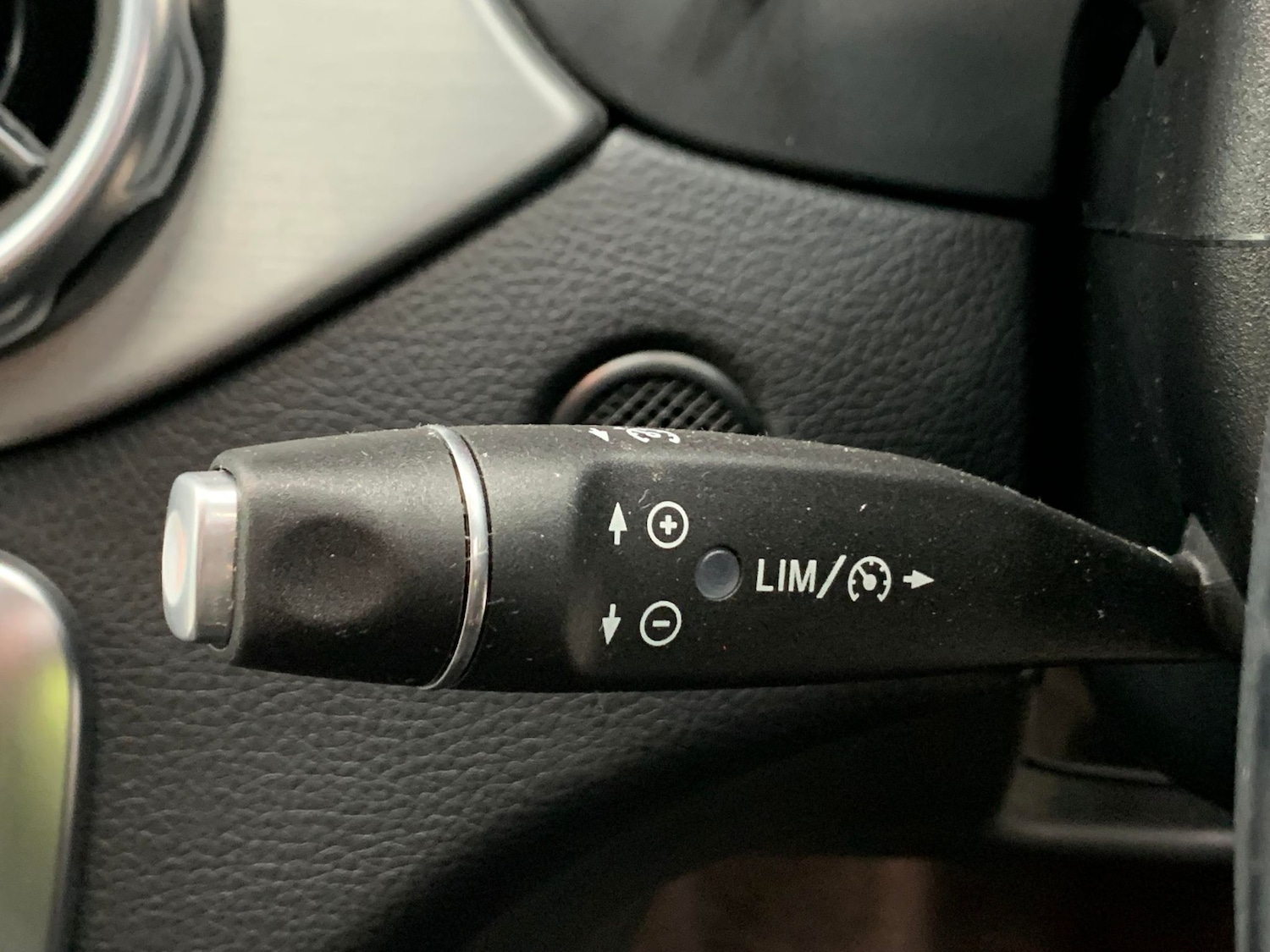 Used Mercedes-Benz GLA 2019 for sale - 76477591: Photo 21